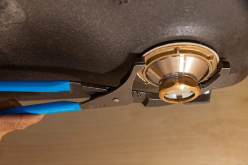 215_IU Channellock 215 - 15.5-inch Oil Filter/PVC Pliers