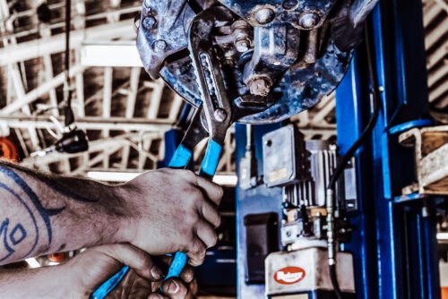 Channellock Tongue and Groove Pliers 460 — gripping pipe fittings plumbing repairs