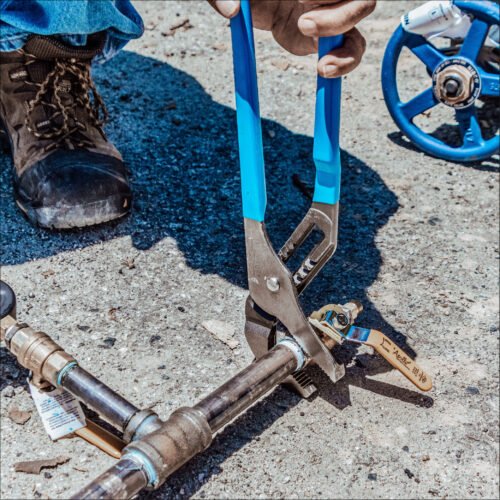 Channellock Tongue and Groove Pliers 460 — gripping pipe fittings plumbing repairs